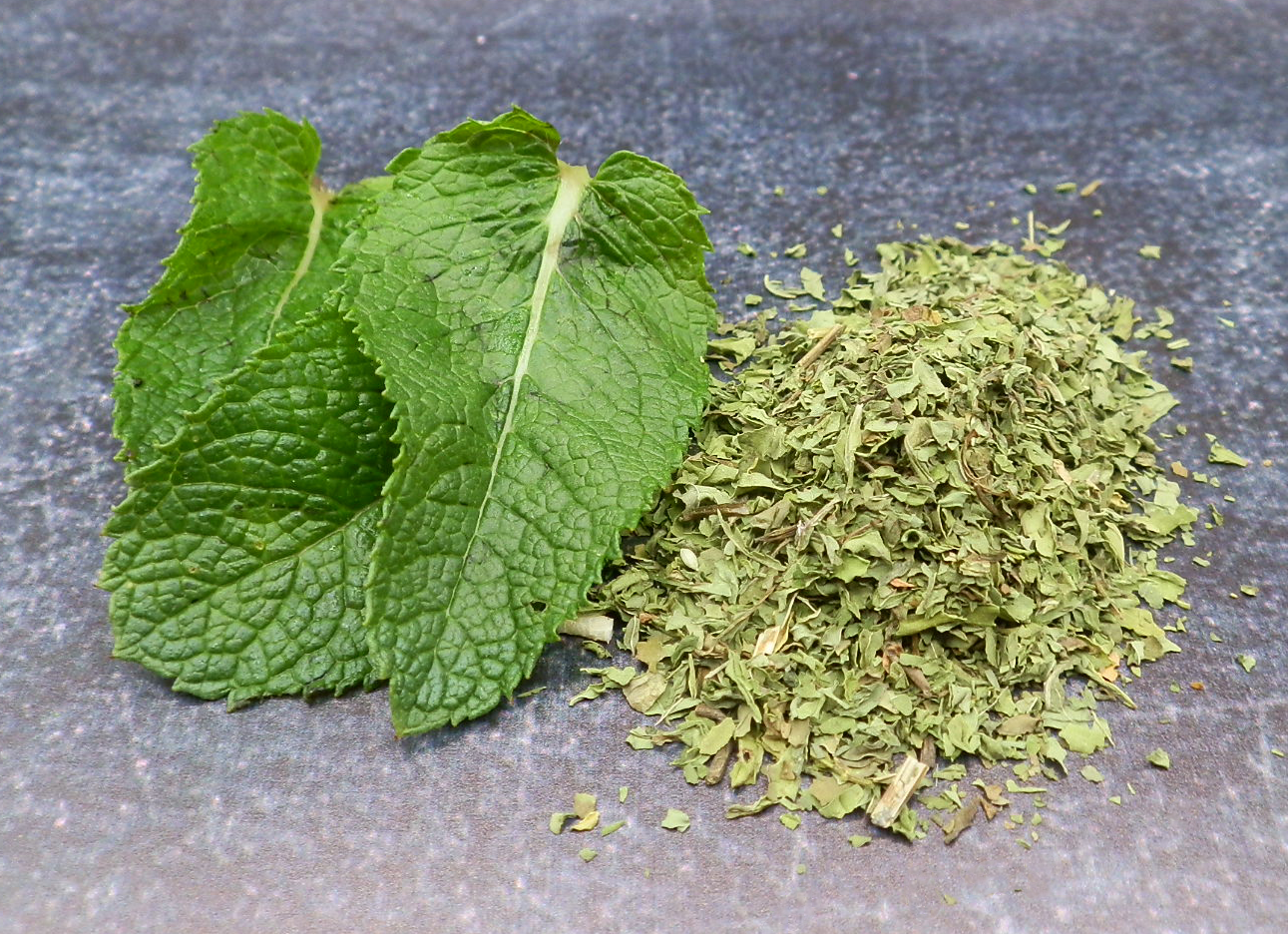 Menthe séchée Abido